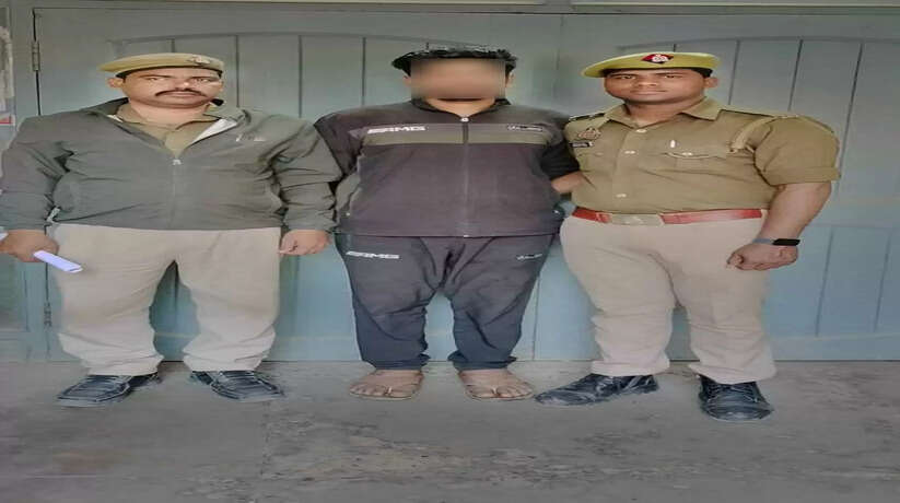 Varanasi News: थाना लंका में पंजीकृत गैगेस्टर एक्ट से संबंधित 25000/- रुपया का ईनामिया अभियुक्त यश केशरी पुत्र बब्लू केशरी थाना भेलूपुर पुलिस टीम द्वारा गिरफ्तार