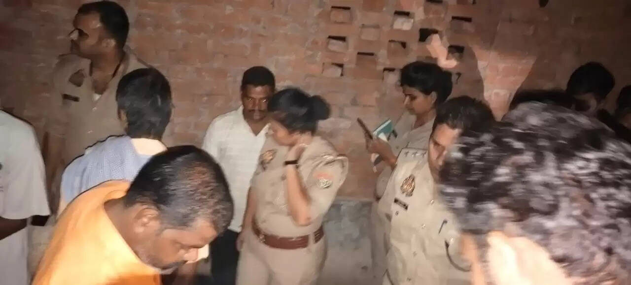चंदौली में ज्योतिया पूजा के दौरान नदी में डूबे दो मासूम, तलाश जारी