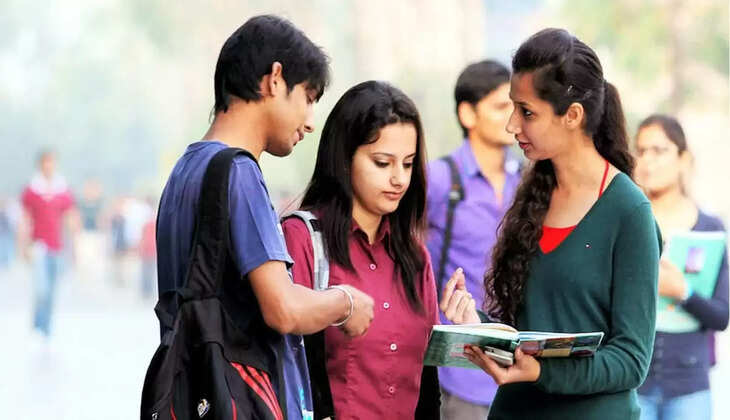 UGC 4 Year Graduation Program: अब तीन नहीं बल्कि चार साल में होगा Graduation&nbsp;पूरा, BA, BSC, B.COM वाले देखें नए नियम...