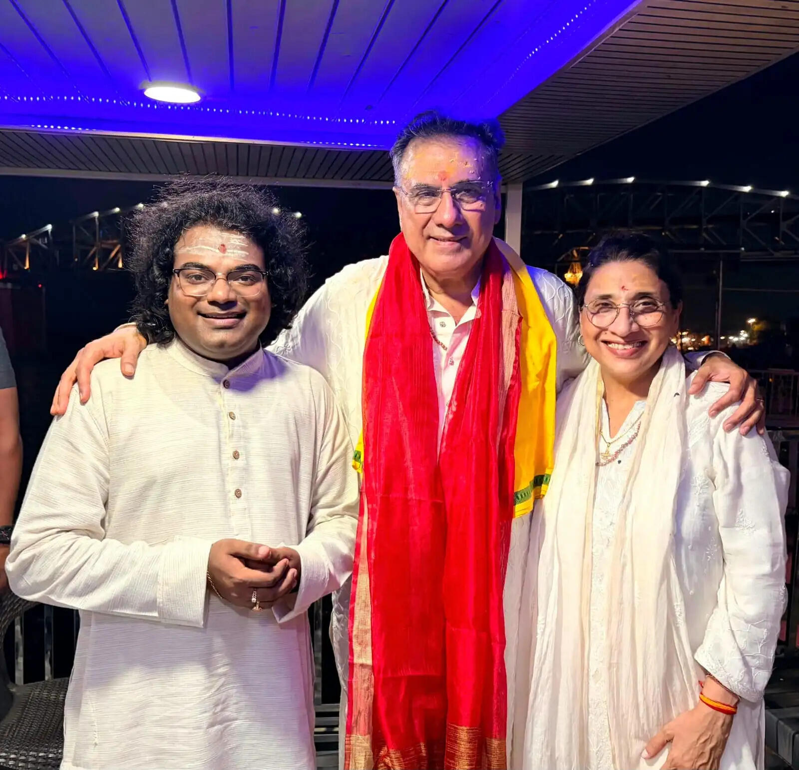 इस अवसर पर बोमन ईरानी ने कहा कि उन्होंने काशी के बारे में बहुत कुछ सुन रखा था, लेकिन यहां आकर जो अनुभव मिला, वह उनकी कल्पना से कहीं अधिक अद्भुत है। उन्होंने कहा कि अब उनका मन काशी के इतिहास, संस्कृति और आध्यात्मिकता को और गहराई से जानने का है।