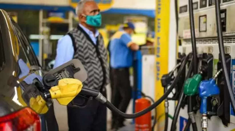 Petrol diesel price today: पेट्रोल-डीजल के दामों में लगी आग! जानिए क्या हैं आज का भाव...