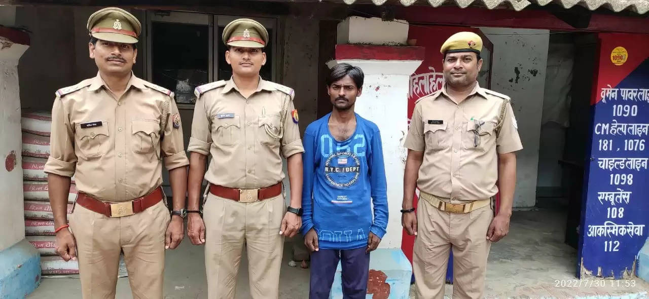 वाराणसी: थाना फूलपुर ने मुकदमे में वांछित अभियुक्त मंगल सिंह उर्फ राजमंगल चौहान को किया गिरफ्तार