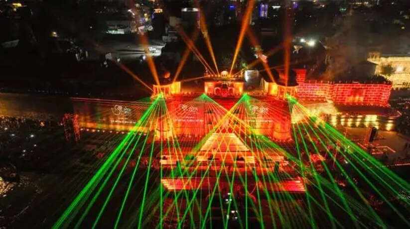 Dev Deepawali 2023: बनारस में गंगा की लहरों पर शिव करेंगे तांडव