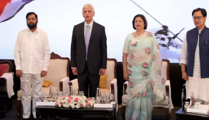 MVA parties object to CJI and Maharashtra Chief Minister Shinde sharing the stage