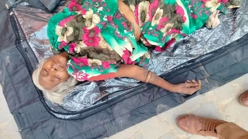 Varanasi News: लू के लगने से बुजुर्ग महिला की मौत