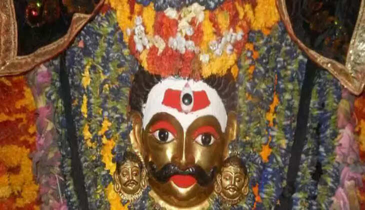 Bhairavashtami&nbsp;mahotsav 2022&nbsp;: आज वाराणसी में प्रतिस्थापित होगी बाबा काल भैरव की 100 फीट ऊंची प्रतिमा, चेन्नई से बनकर पहुंची बनारस