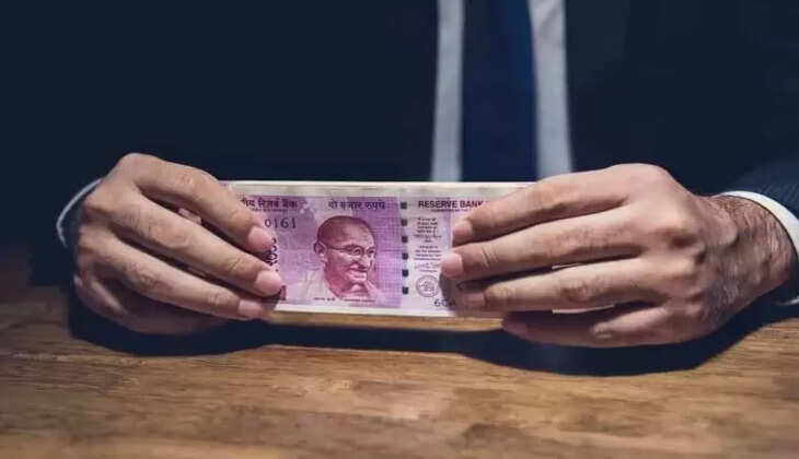 Varanasi News: वाराणसी में नौकरी लगवाने के नाम पर ठगी करने वालों के खिलाफ केस दर्ज