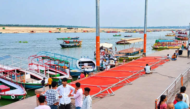 वाराणसी में गंगा का जलस्तर बढ़ा, प्रशासन अलर्ट, ललिता घाट से आरती स्थल स्थानांतरित