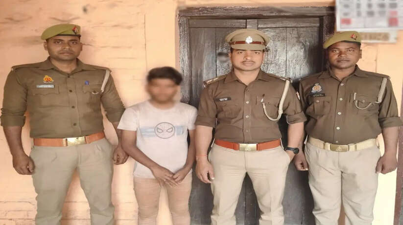Varanasi News: थाना लोहता पुलिस टीम द्वारा शातिर वाहन चोर समीर उर्फ अब्बास गिरफ्तार कब्जे से चोरी की 01 मोपेड बरामद