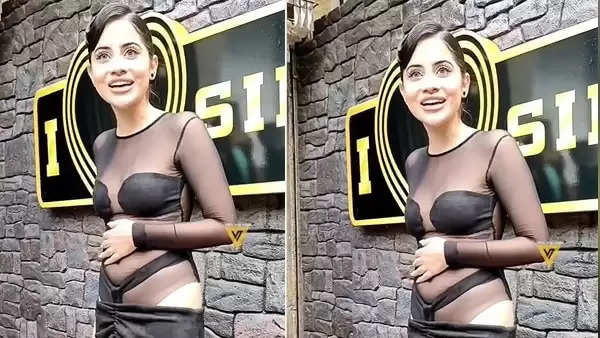 Urfi Javed Video: रोड पर आईं उर्फी जावेद, ट्रांसपेरेंट कपड़े पहन कर कर दिया यह कांड, Viral Video...
