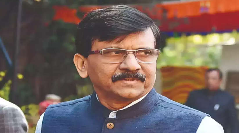 ED raids Shiv Sena leader Sanjay Raut's Mumbai residence