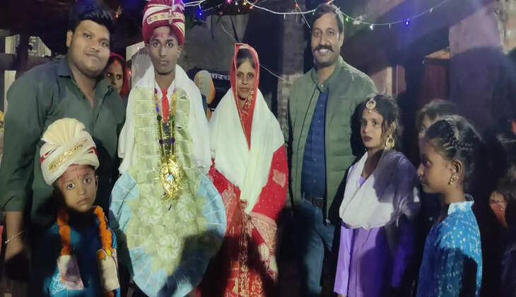 Ayodhya News:&nbsp;गरीब बेटी के विवाह में खाकी वाले गुरुजी ने पहुंचाई मदद