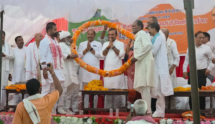 विधायक सुशील सिंह ने कवलपुरा में सड़क का किया उद्घाटन, गंगा घाट तक आसान होगी राह