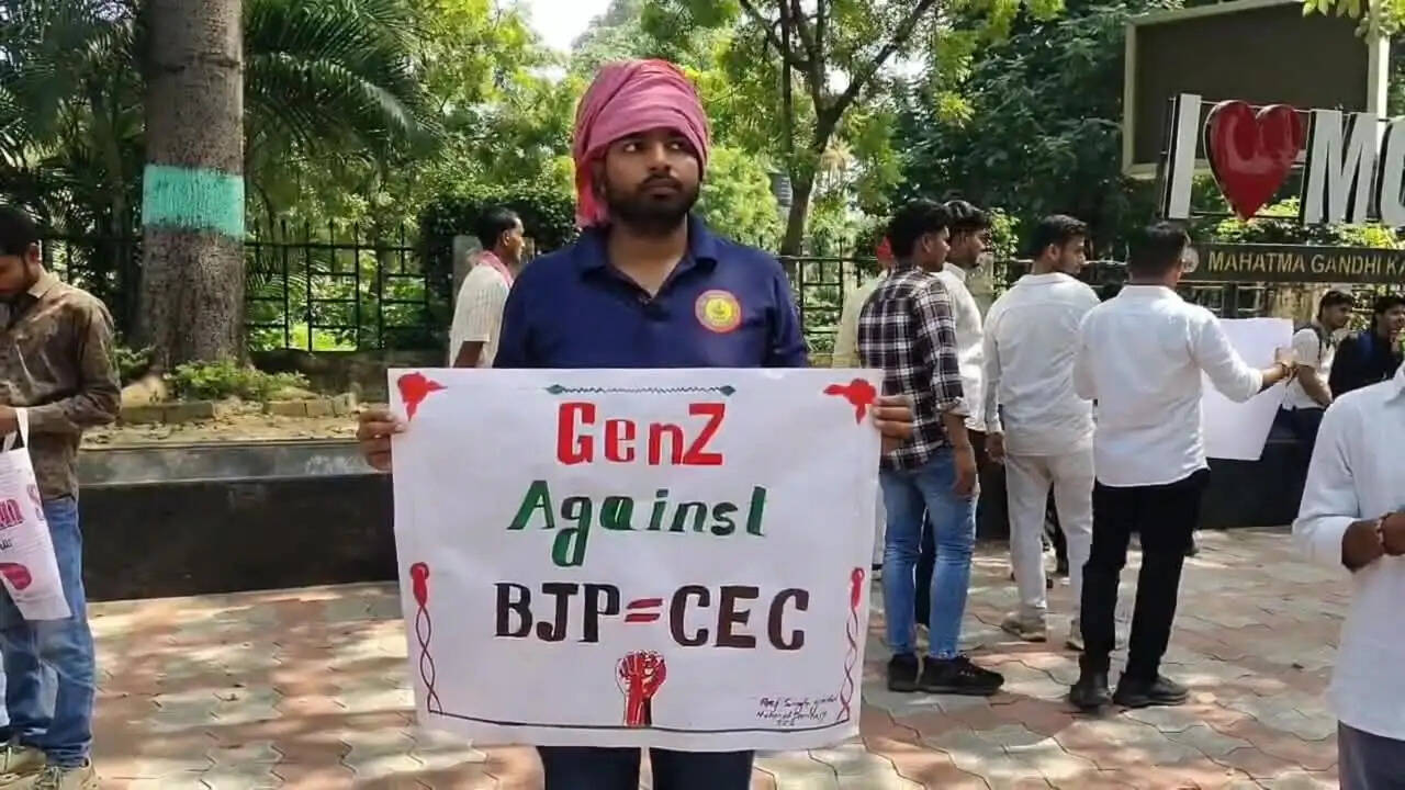 शिक्षा, रोजगार और समान अधिकार युवाओं के भविष्य से जुड़े महत्वपूर्ण विषय हैं। इन मुद्दों को लेकर छात्र संगठनों और युवाओं के बीच समय-समय पर आवाज उठाई जाती रही है। काशी विद्यापीठ में प्रस्तावित धरना-प्रदर्शन के जरिए भी इन्हीं सवालों को प्रमुखता से उठाने की तैयारी है।