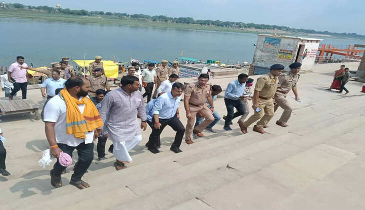श्रावण मास की तैयारियों को लेकर जिलाधिकारी ने किया मार्कण्डेय महादेव मंदिर व कांवड़ यात्रा के मार्गों का निरीक्षण
