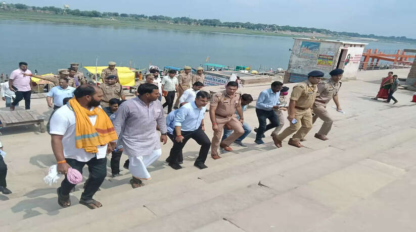 श्रावण मास की तैयारियों को लेकर जिलाधिकारी ने किया मार्कण्डेय महादेव मंदिर व कांवड़ यात्रा के मार्गों का निरीक्षण