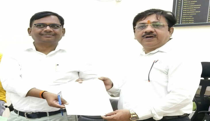 सीवर में बालू की बोरियां मिलने से मचा हड़कंप, SIT जांच की मांग