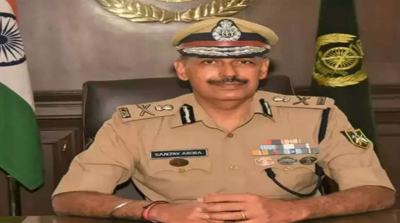 Sanjay Arora will be the new Police Commissioner of Delhi, replacing Rakesh Asthana