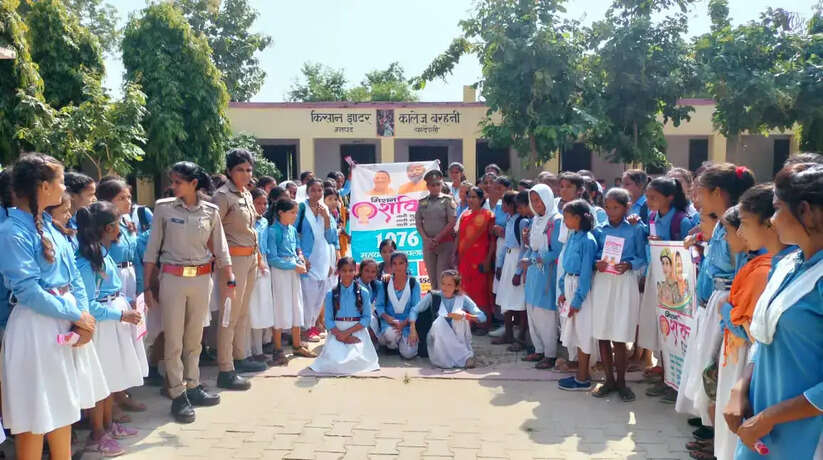 Chanduali News: महिला सशक्तिकरण हेतु चलाए जा रहे "मिशन शक्ति/शक्ति दीदी" अभियान के अंतर्गत जनपदीय पुलिस द्वारा किया गया प्रचार प्रसार व जागरूक