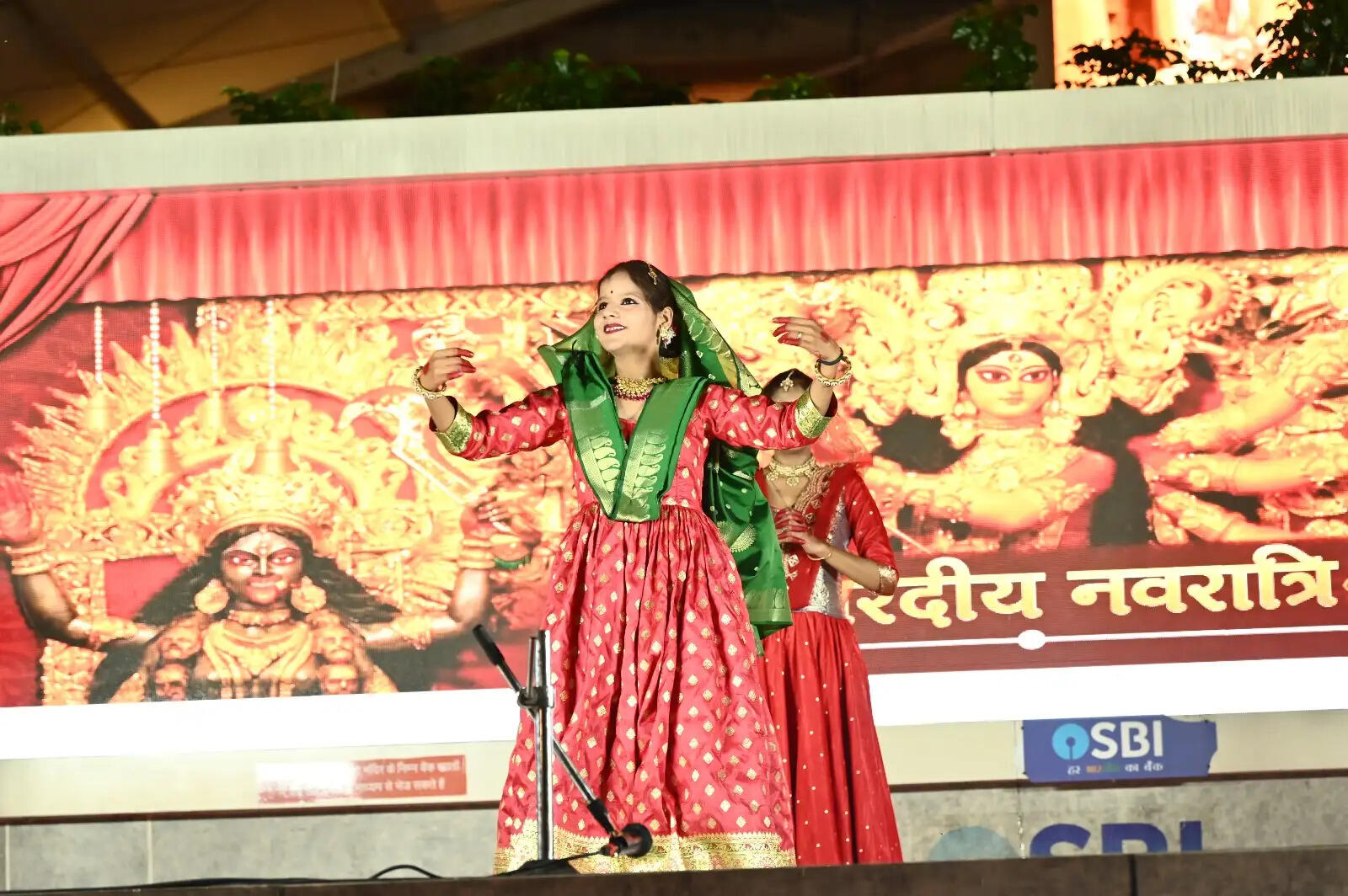 काशी विश्वनाथ धाम में भक्ति और कला का संगम, भजनों व नृत्य प्रस्तुतियों ने बांधा समां