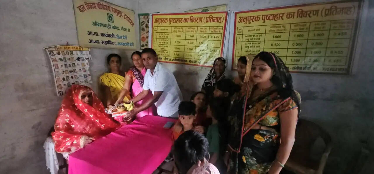 पोषण माह में गर्भवती महिलाओं को मिला पोषण का संदेश, गोदभराई कार्यक्रम आयोजित