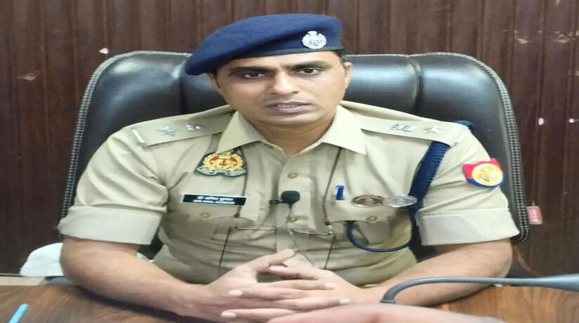 Chandauli News: सोशल मीडिया पर न फैलाएं नकारात्मकता नहीं तो कार्रवाई तय