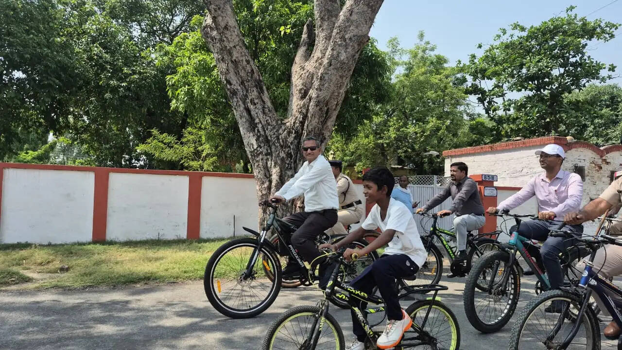 डीडीयू मंडल में “मिशन लाइफ” अभियान की शुरुआत, डीआरएम ने दिलाई हरित शपथ