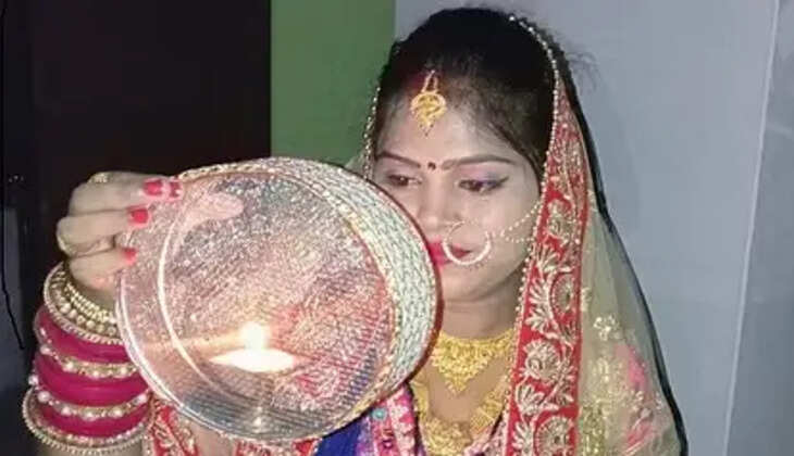 करवा चौथ: सुहागिनों का सोलह शृंगार देख आसमान का चांद भी शर्माया