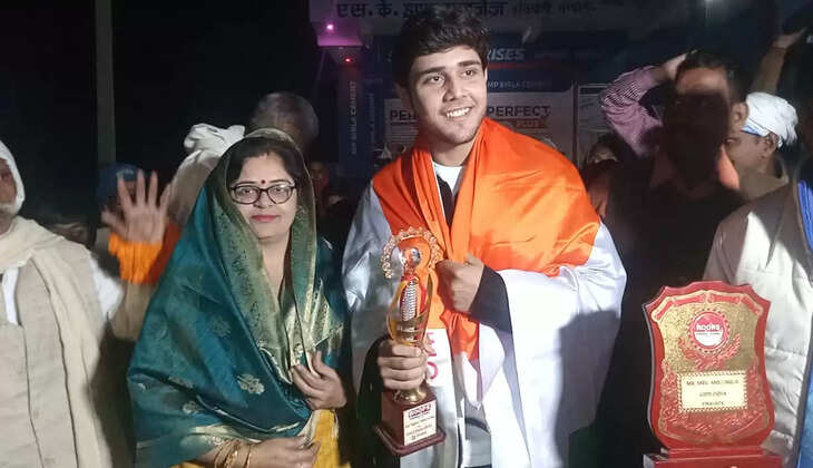 Mr India 2022&nbsp;का खिताब&nbsp;जीतने वाले चंचल सारस्वत का गोरारी गांव में ग्रामीणों ने किया जोरदार स्वागत
