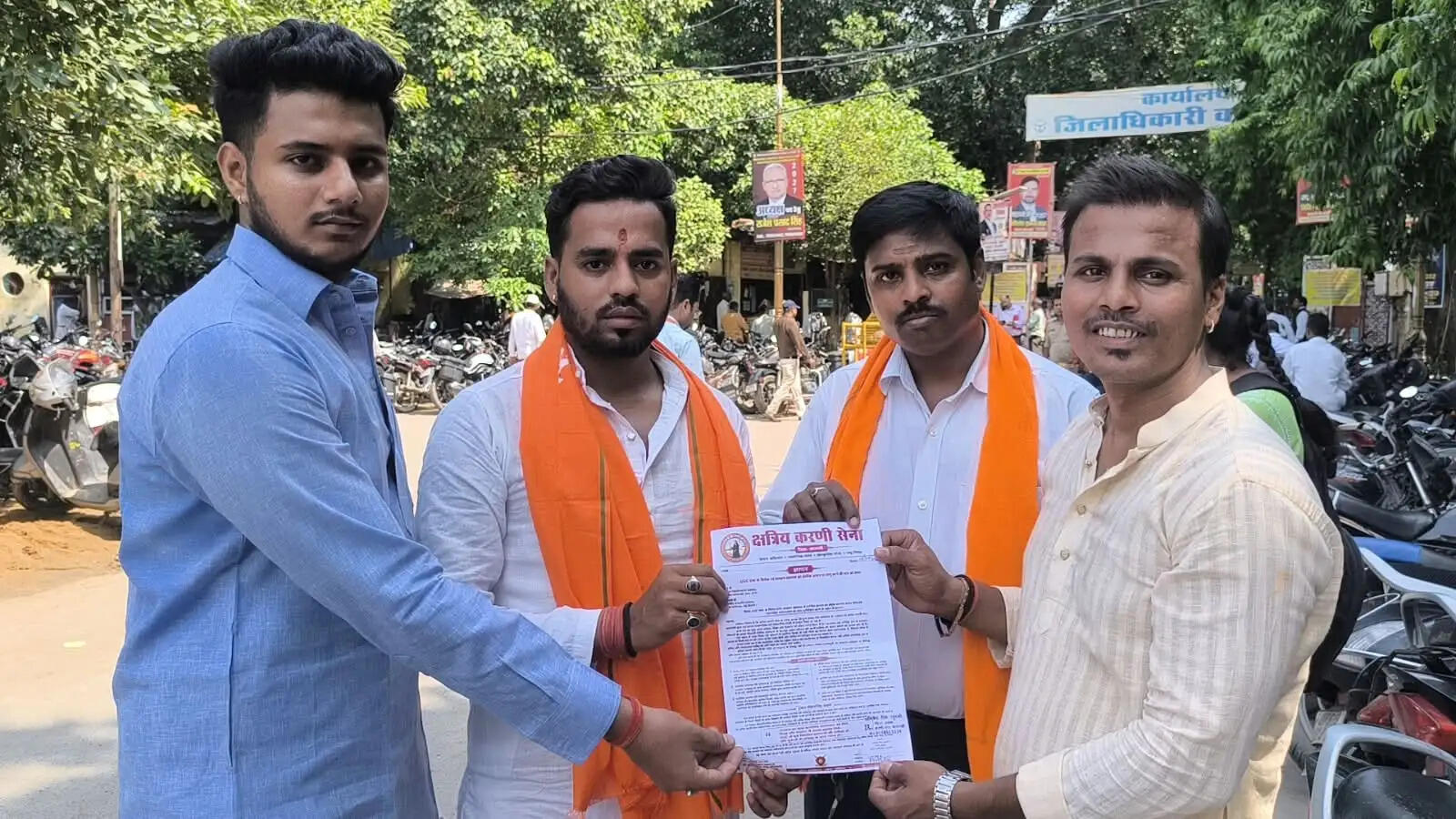UGC एक्ट के विरोध में उतरी क्षत्रिय करणी सेना, आर्थिक आधार पर आरक्षण की उठाई मांग