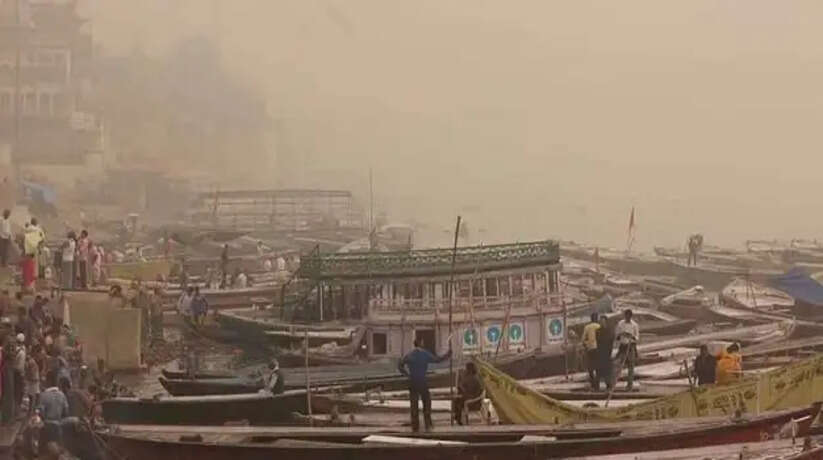 रोजाना 15 सिगरेट के बराबर धुएं का सेवन कर रहे बनारसी
