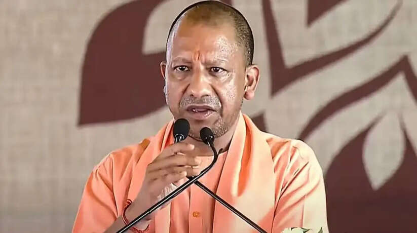 भीषण गर्मी पर सीएम योगी ने अधिकारियों को दिए कड़े निर्देश, राहत-बचाव को लेकर रहें सतर्क
