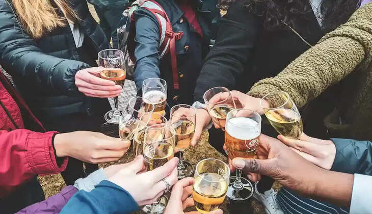 After all, why do you say 'cheers' while drinking alcohol? Why do people blow champagne in celebration? know the reason