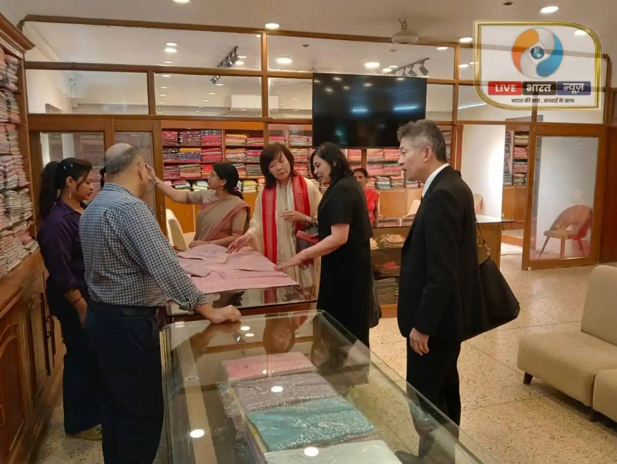 Akie  abe in panaya