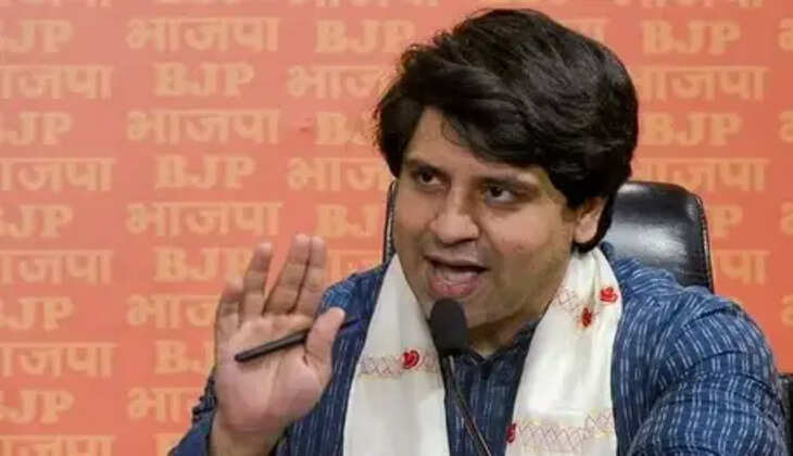 शहजाद पूनावाला का बीजेपी से इस्तीफा! बोले- &lsquo;पार्टी कार्यकर्ताओं को सैलरी नहीं देती, पहली तारीख को किराया देना होता है..