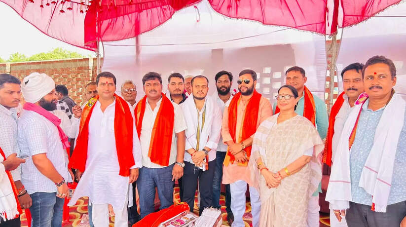 भाजपा प्रदेश मंत्री मीना चौबे का धूमधाम से मनाया गया जन्मदिन