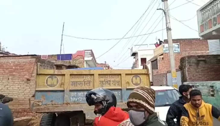 चंदौली में प्रशासन की उदासीनता, बिछिया रेलवे अंडर ब्रिज के बावजूद भी प्रायः लगता है जाम