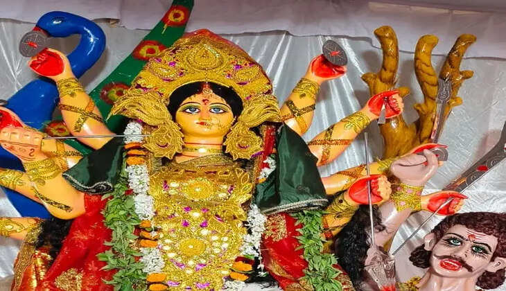 दुर्गा पूजा महोत्सव को लेकर रामनगर में उत्साह, नवयुवक समिति ने की भव्य तैयारी