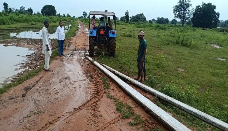 नौगढ़ के चिकनी गांव में वन विभाग की रोक से अटका विद्युतीकरण, 50 परिवार बिजली से वंचित