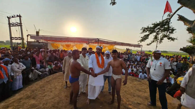 युवाओं के हित में सरकार को काम करने की जरूरत : मनोज सिंह डब्लू