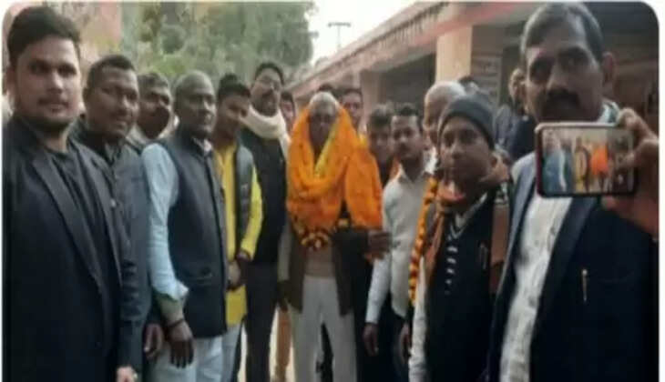 Chandauli News:&nbsp;सकलडीहा बार एसोसिएशन चुनाव में अशोक मिश्रा अध्यक्ष व राम अवध सिंह यादव बने महामंत्री