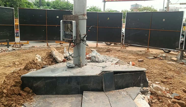 गोरखपुर में डॉ. राजेंद्र प्रसाद की प्रतिमा हटाने पर विवाद, नगर निगम ने बताई पूरी वजह