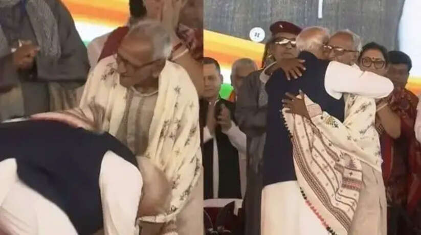 पीएम मोदी ने मंच पर छुए 98 वर्षीय माखनलाल सरकार के पैर, भावुक हुआ पूरा ब्रिगेड ग्राउंड