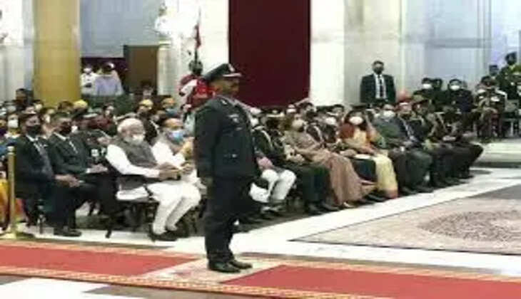 कैप्टन अभिनंदन वर्धमान को किया गया वीर चक्र से सम्मानित,&nbsp;PAK का F-16 लड़ाकू विमान मार गिराने के लिए सम्मान&nbsp;