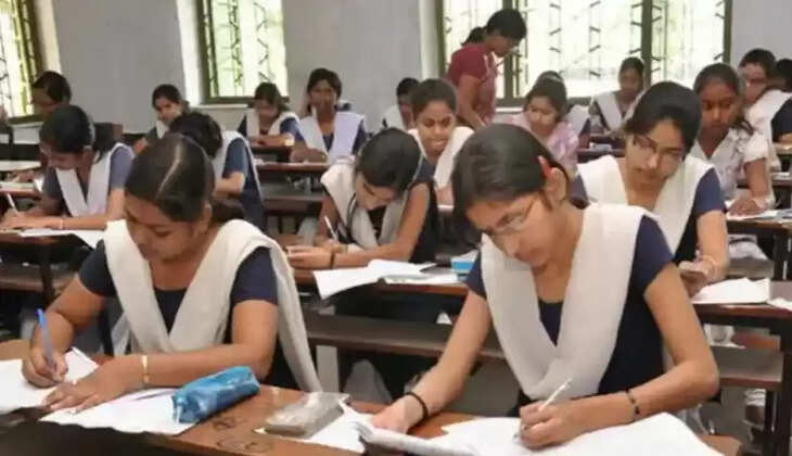 Madhya Pradesh Board of Education Exams :&nbsp;10वीं-12वीं बोर्ड के छात्र इस बार भी घर से दिलाएंगे परीक्षा! DPI छात्रों के घर पर भेजेगा प्रश्नपत्र