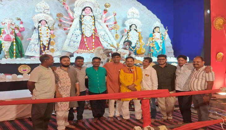 बंगाली सस्कृति और भक्ति का अनूठा संगम, सिंदूर खेला के साथ मां दुर्गा की विदाई