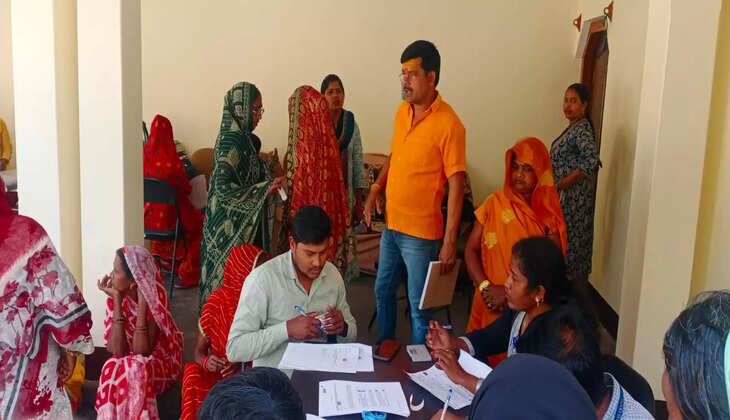 Varanasi News: होमी भाभा कैंसर अस्पताल में स्वास्थ्य शिविर का आयोजन महिलाओं का किया गया निशुल्क जांच150 महिलाएं हुई लाभान्वित