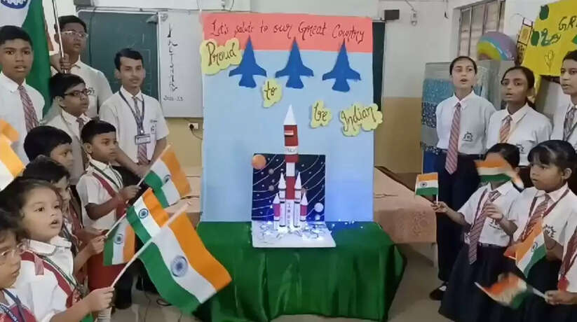 चंद्रयान 3 के चंद्रमा पर सफलतापूर्वक उतरने को लेकर प्रार्थनाओं का दौर जारी