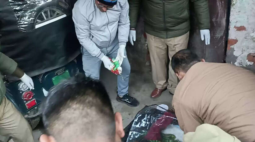चंदौली में रॉड से वार कर अधेड़ महिला की निर्मम हत्या, जांच पड़ताल में जुटी पुलिस