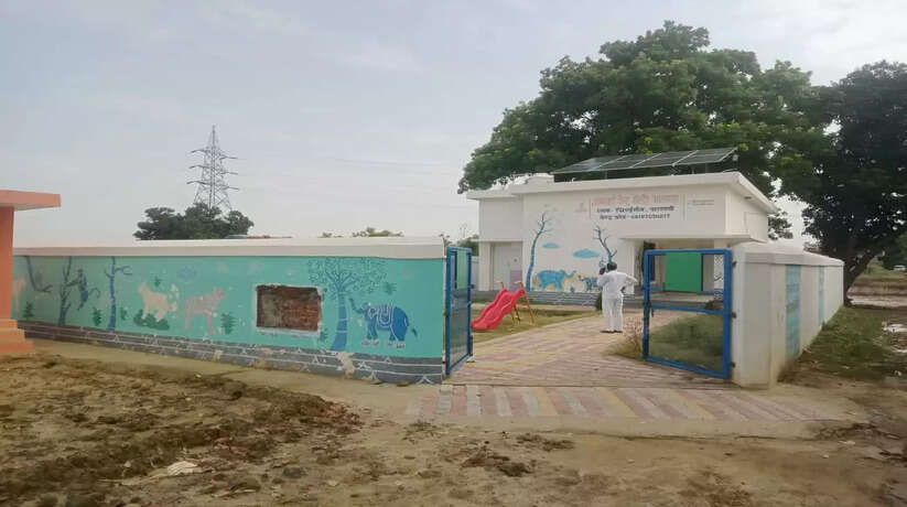 भगवानपुर आंगनबाड़ी केंद्र में सोलर पैनल और दस्तावेज समेत कीमती सामान चोरी